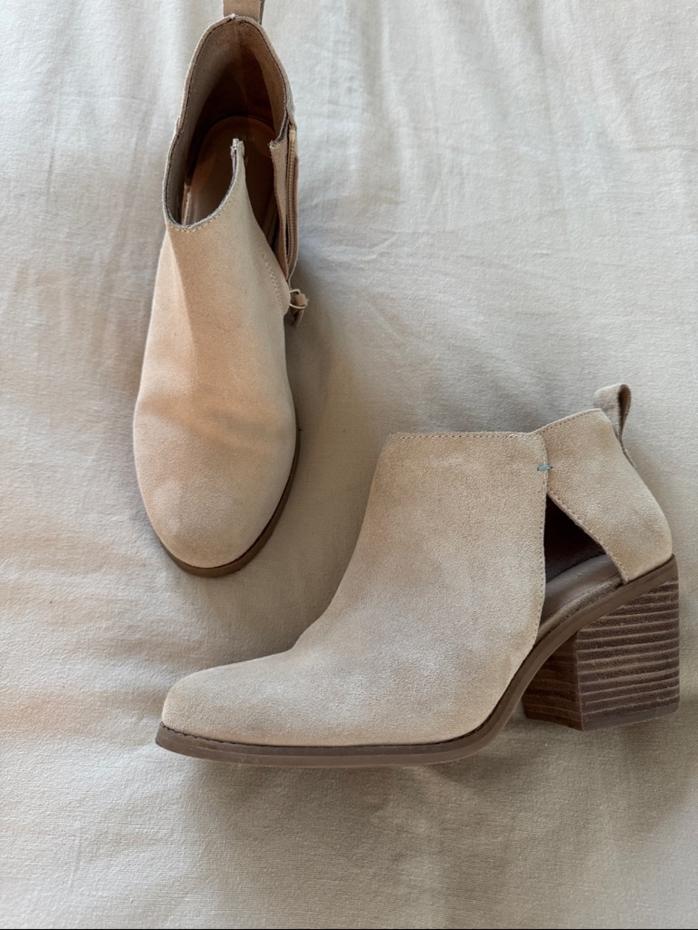 Toms Light Beige Suede Cutout Heel Booties